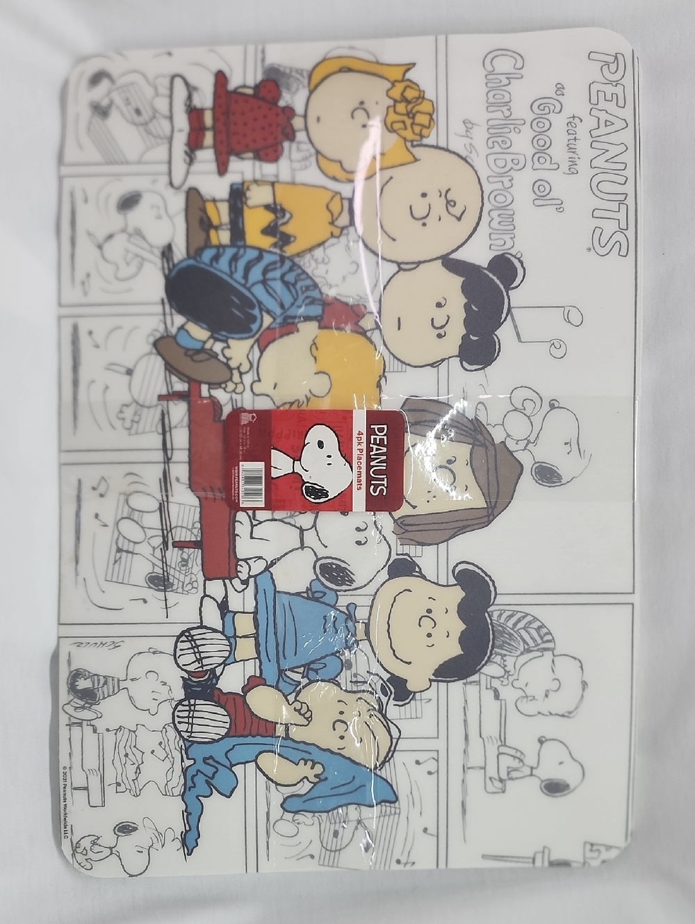 Peanuts Red White Placemat Set
